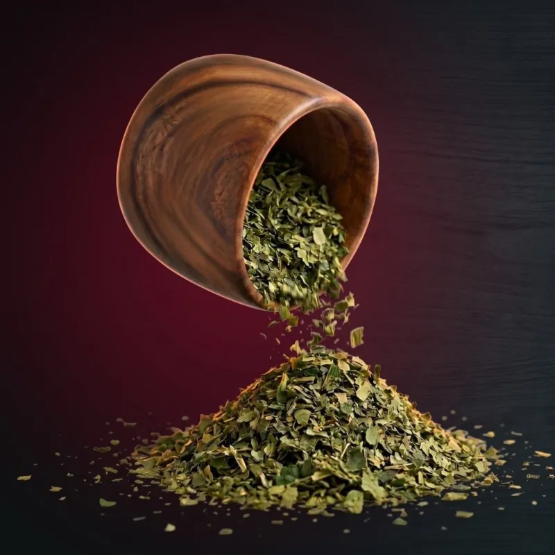 Red Crushed crushed leaf